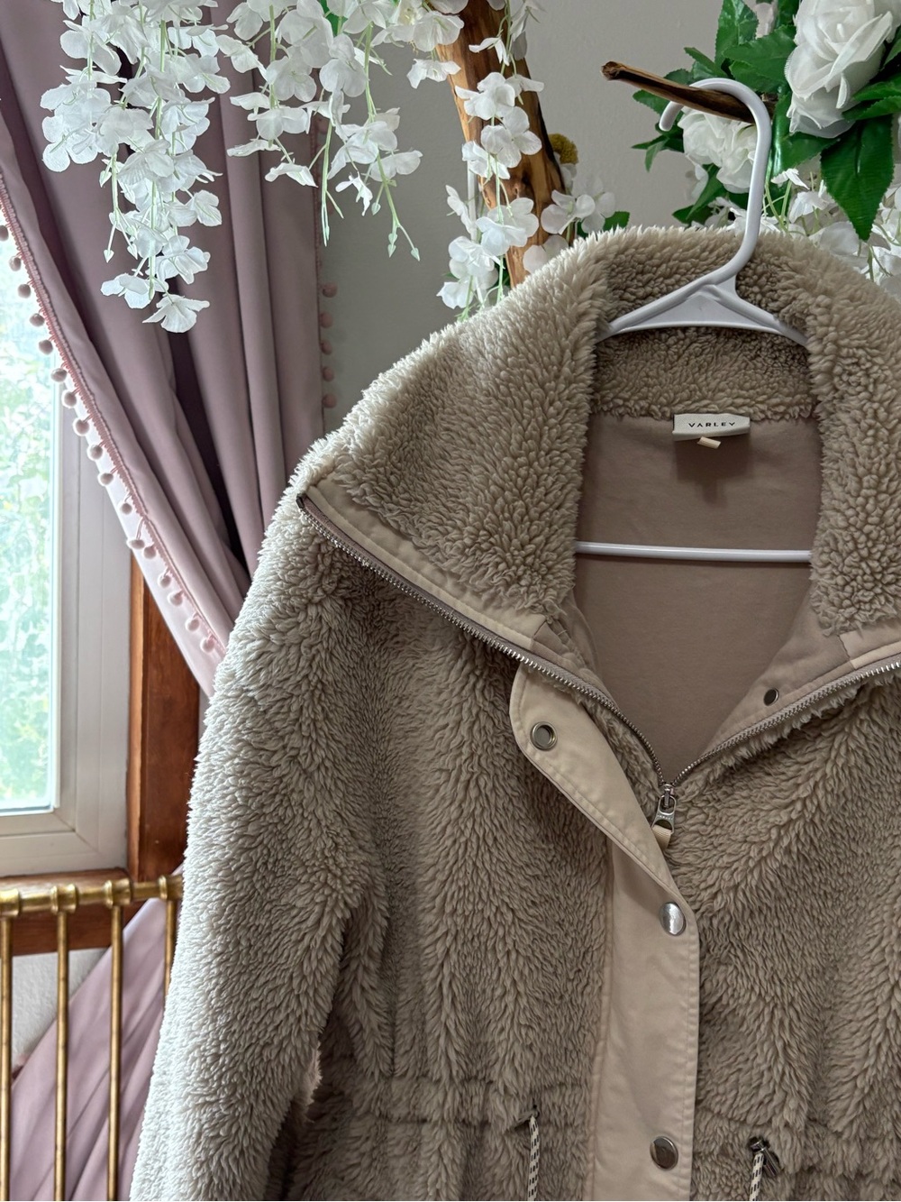 Varley Jamie Sherpa Jacket - Cream - Picture 7 of 10